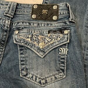 Miss Me Embellished Cuffed Capri Women’s Jeans Size 27